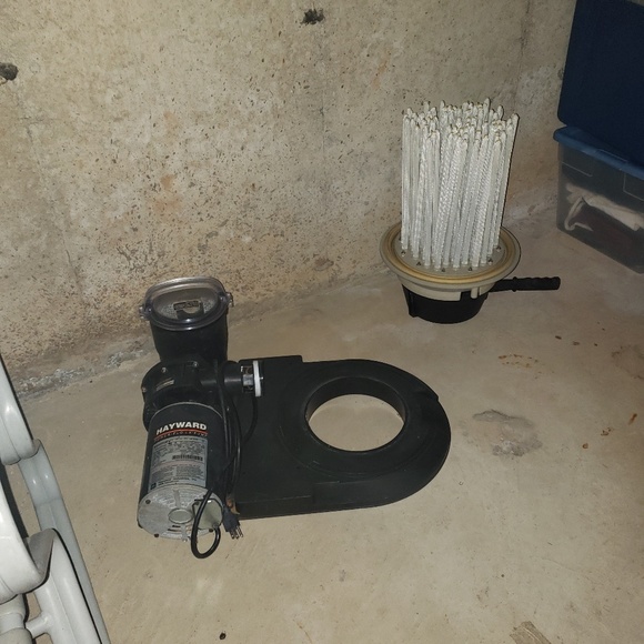 Pool filter - Picture 2 of 4